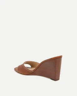 Ellen Wedge Sandal in Caramel