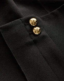 Kean Slim Leg Pants in Black